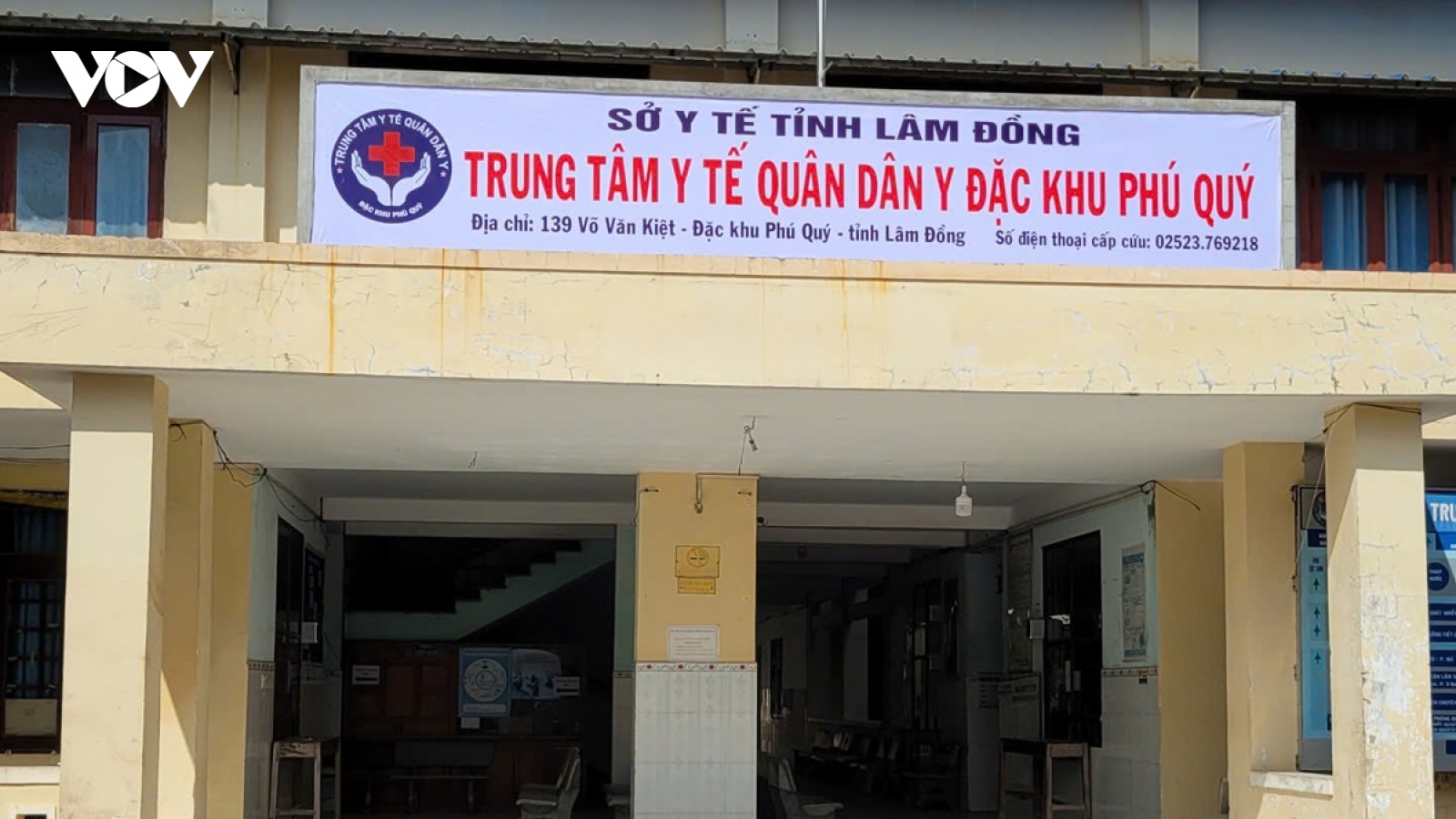 Chạy đua với thời gian để cứu sống thuyền trưởng bị sự cố sức khỏe trên biển