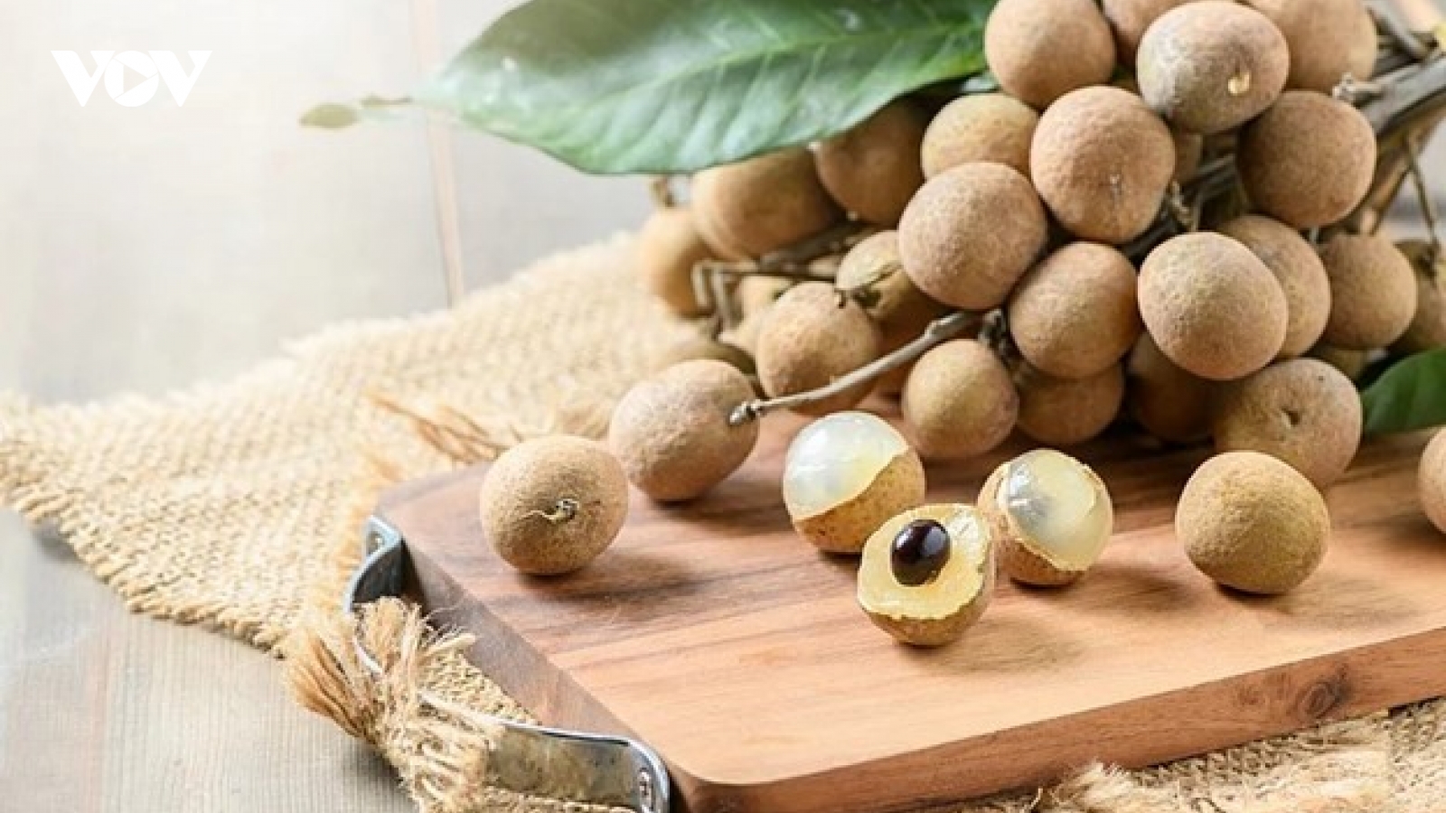 Nhãn vào mùa ngọt ngào, mọng nước nhưng có thể cực hại với những người này