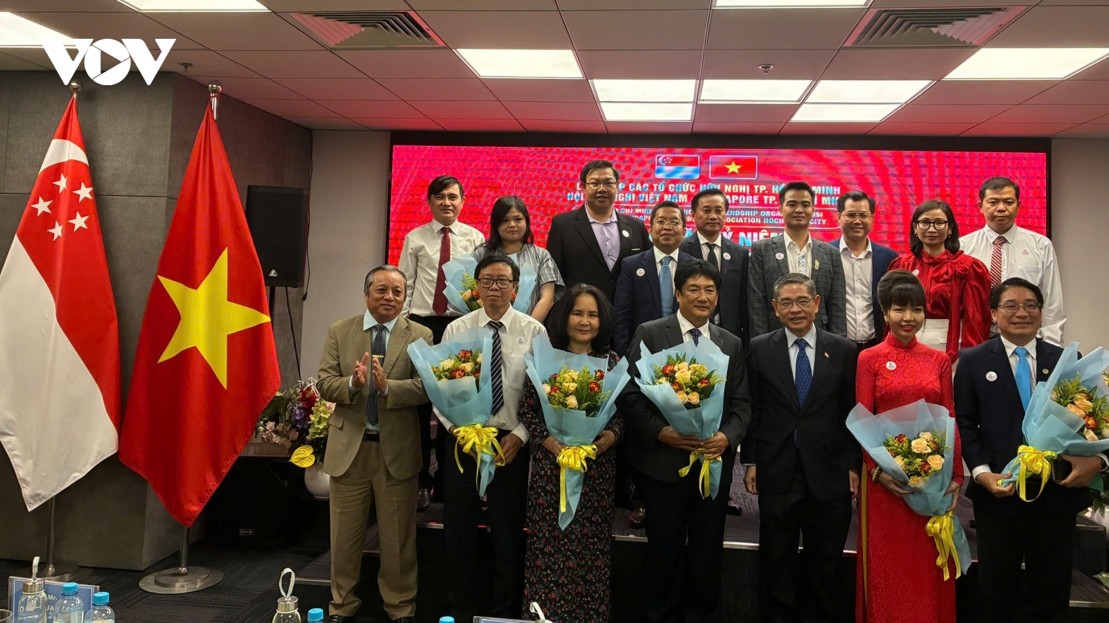 Đẩy mạnh kết nối doanh nhân, mở rộng giao lưu hợp tác Việt Nam – Singapore