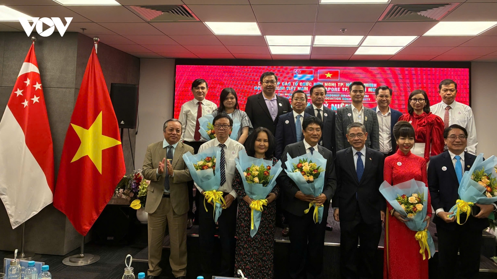Đẩy mạnh kết nối doanh nhân, mở rộng giao lưu hợp tác Việt Nam – Singapore