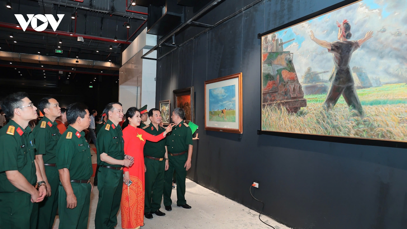 Hơn 200 tác phẩm mỹ thuật tái hiện chặng đường lịch sử Việt Nam