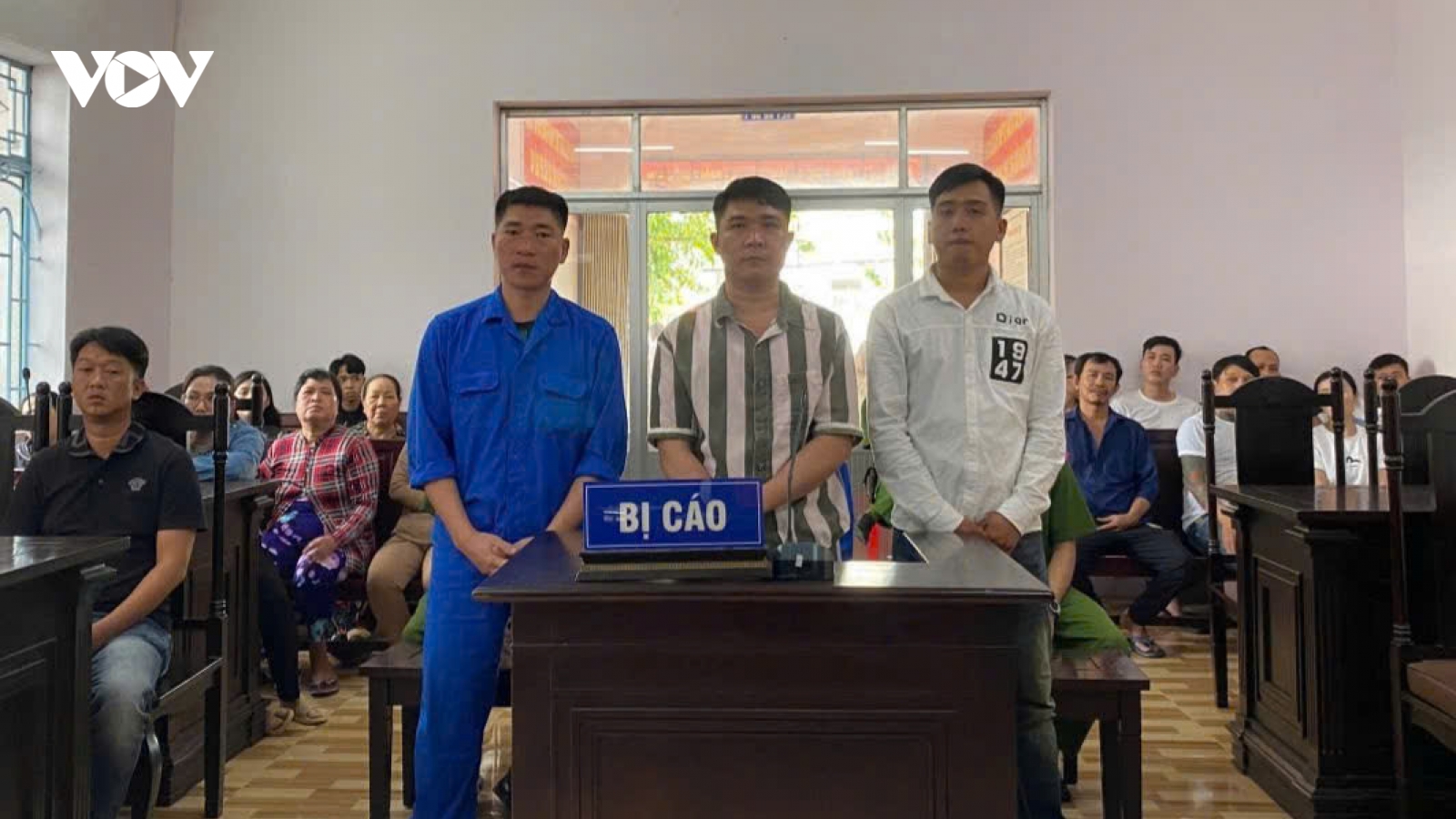 Lãnh án vì dùng dao tự chế đi chém người để giải quyết mâu thuẫn