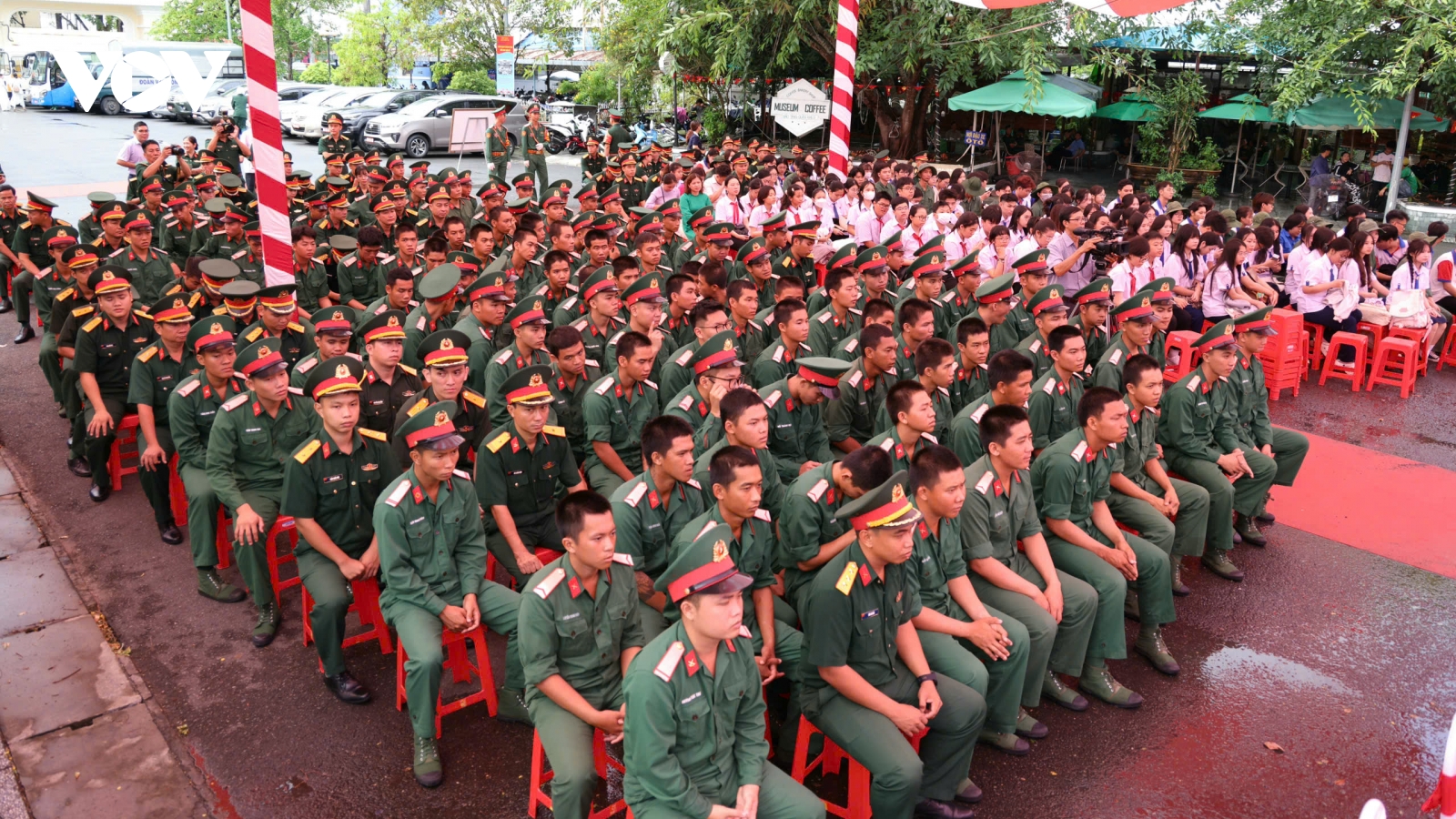 Quân khu 9 khai mạc triển lãm chuyên đề “Cách mạng Tháng Tám-Mốc son lịch sử”