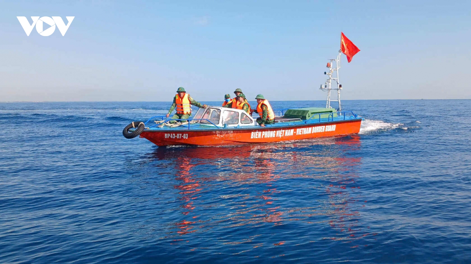 Ngư dân mất tích bí ẩn, con thuyền trôi dạt vào bờ ở Đà Nẵng