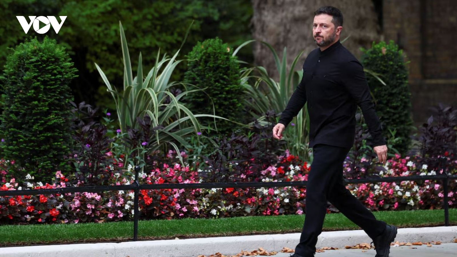Tổng thống Zelensky tuyên bố sẵn sàng gặp Tổng thống Nga dưới mọi hình thức