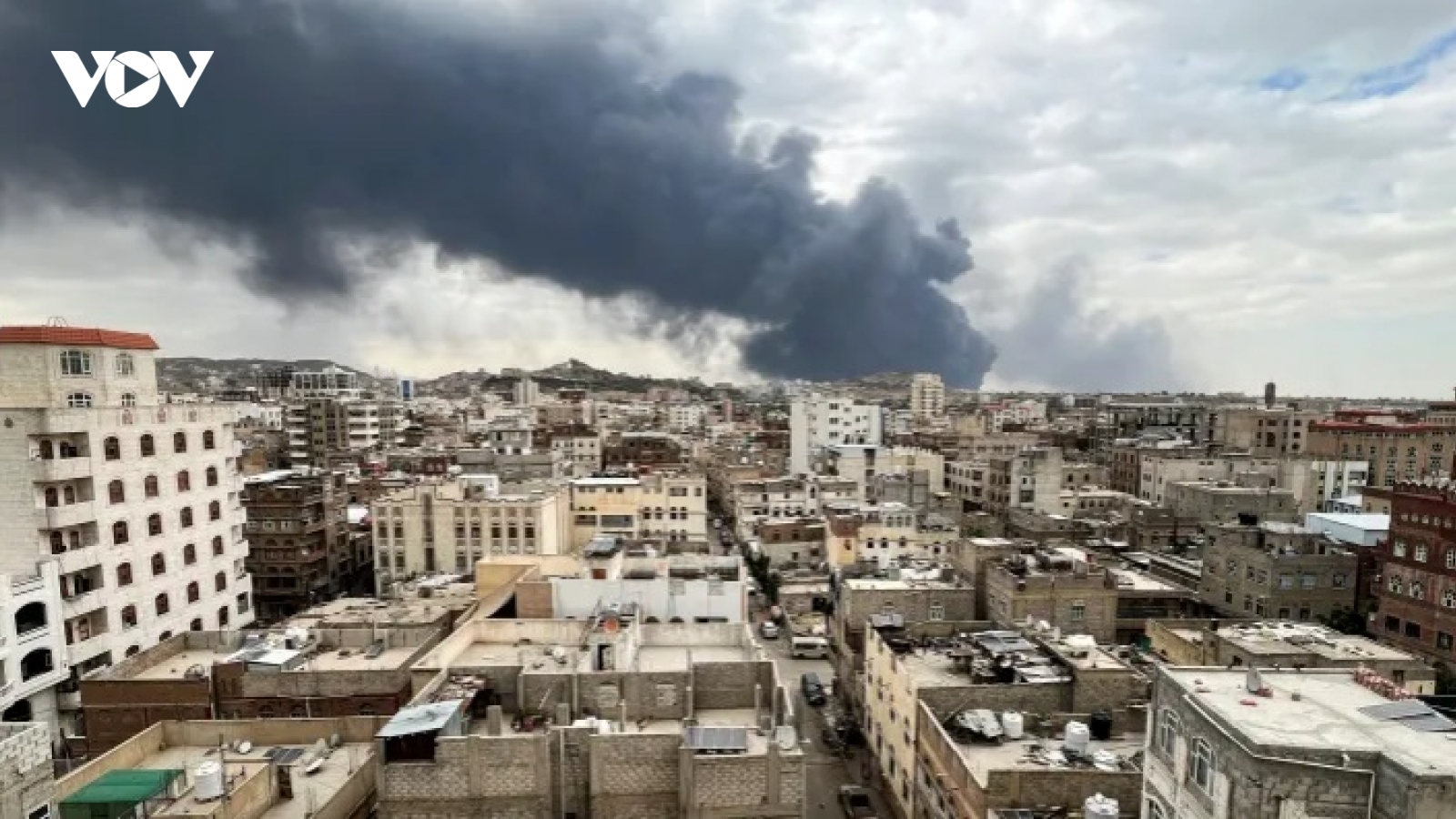 Israel không kích thủ đô Yemen