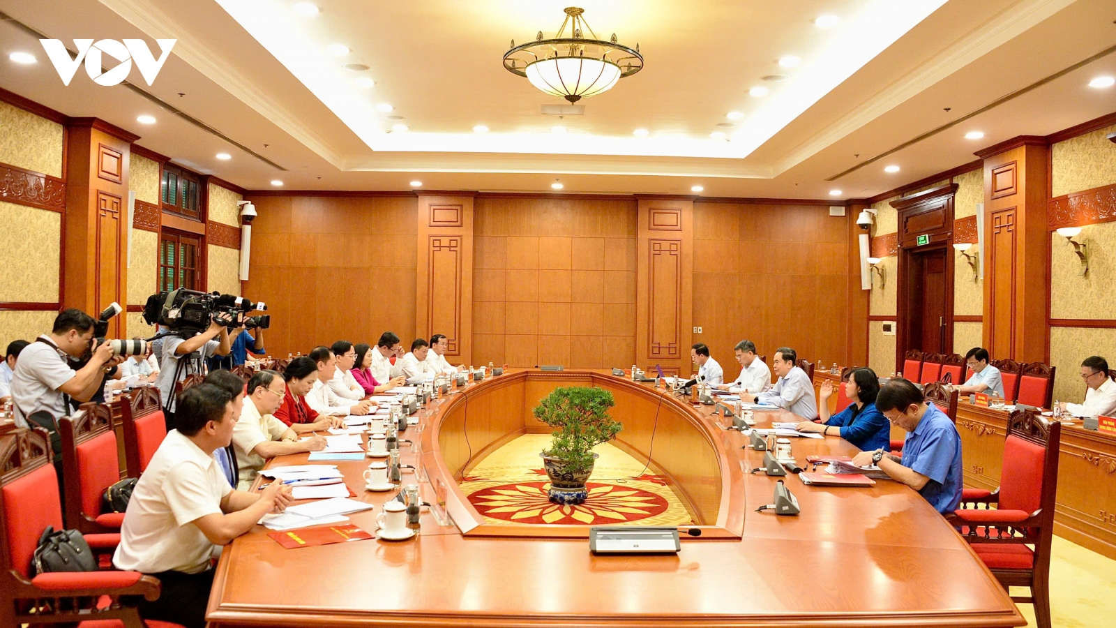 Các tổ công tác của Bộ Chính trị làm việc với Ban Thường vụ Tỉnh ủy của 4 tỉnh