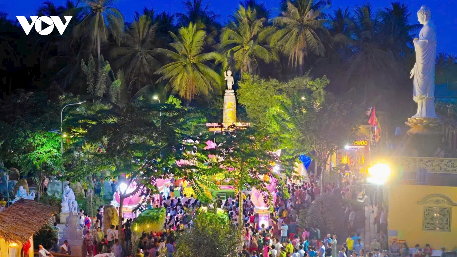 Nhiều điểm du lịch tâm linh ở Đồng Tháp thu hút ngày càng đông khách tham quan