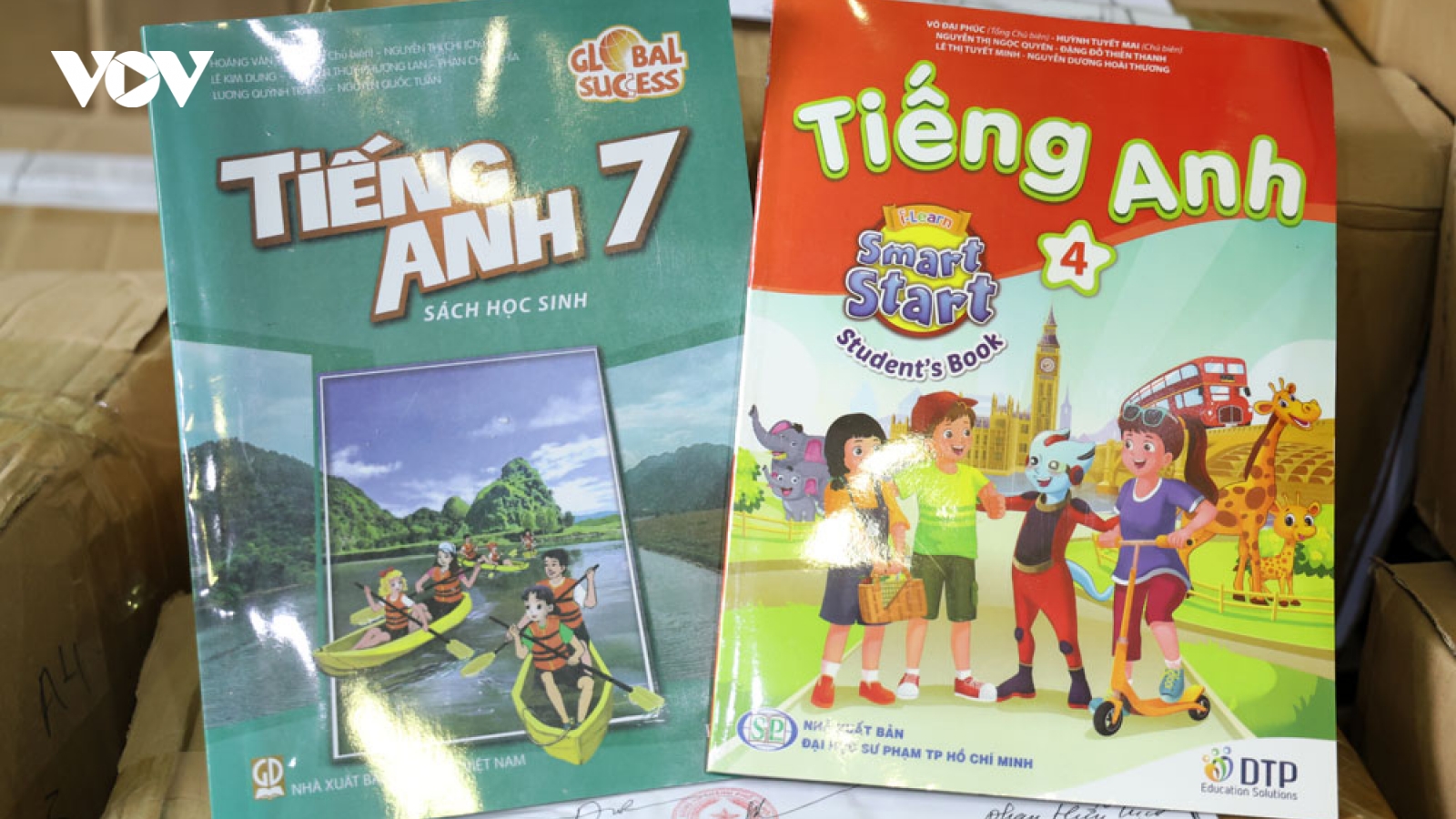 Bắc Ninh triệt phá ổ nhóm buôn bán hơn 185.000 bản sách giáo khoa Tiếng Anh giả
