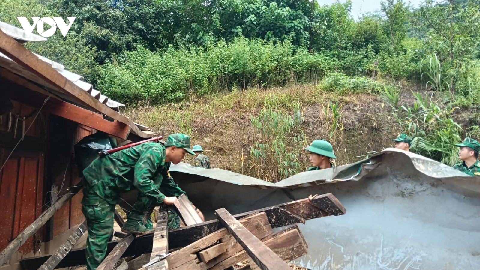 Điện Biên khẩn trương di dời dân khỏi vùng nguy hiểm trước cảnh báo mưa lớn