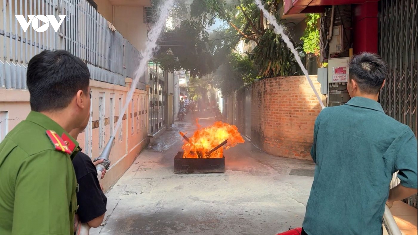 Ra mắt mô hình phòng cháy chữa cháy tại ngõ, hẻm sâu xe khó tiếp cận ở Huế