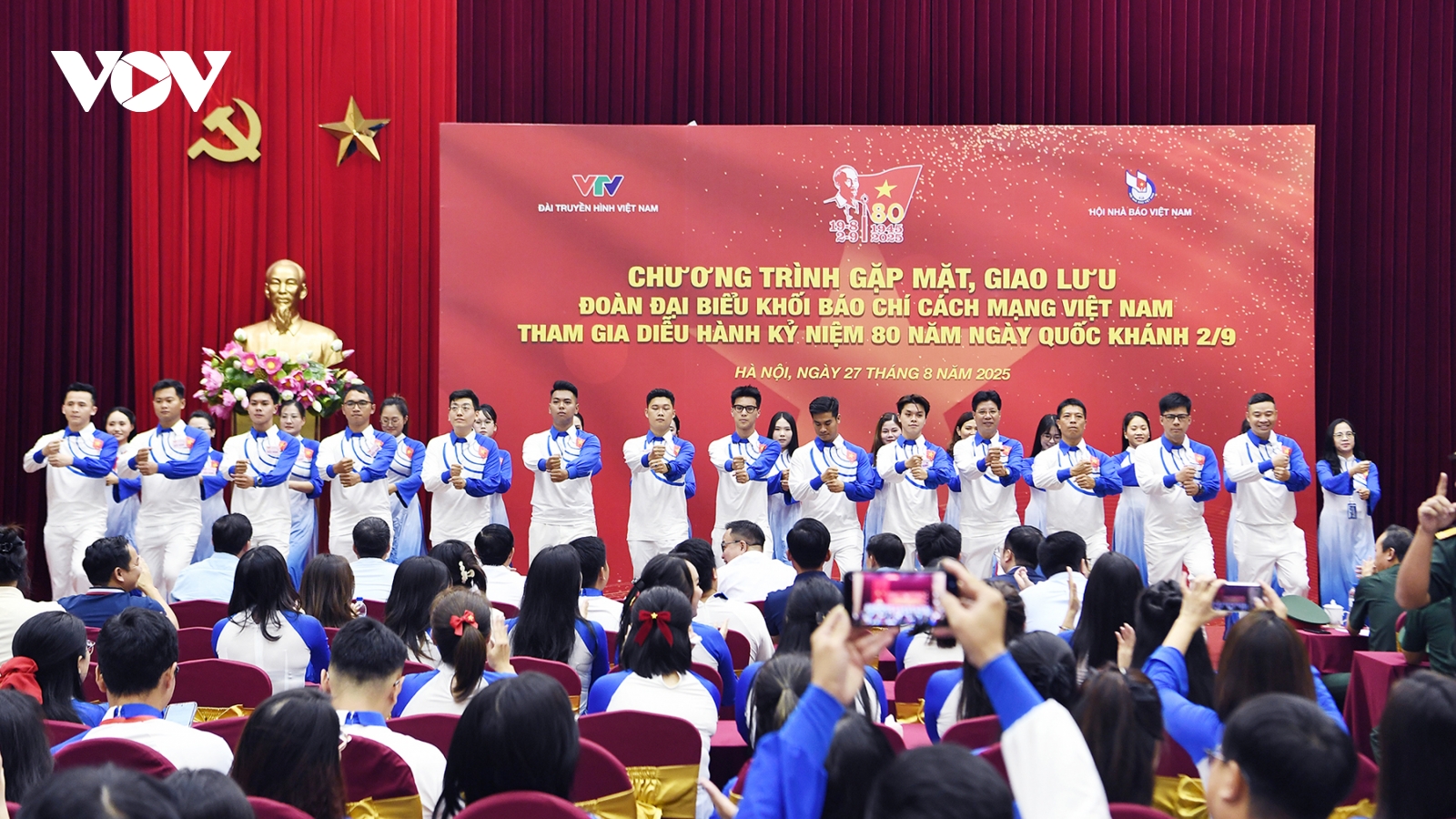 Gặp mặt khối Báo chí Cách mạng Việt Nam trước thềm diễu binh, diễu hành A80