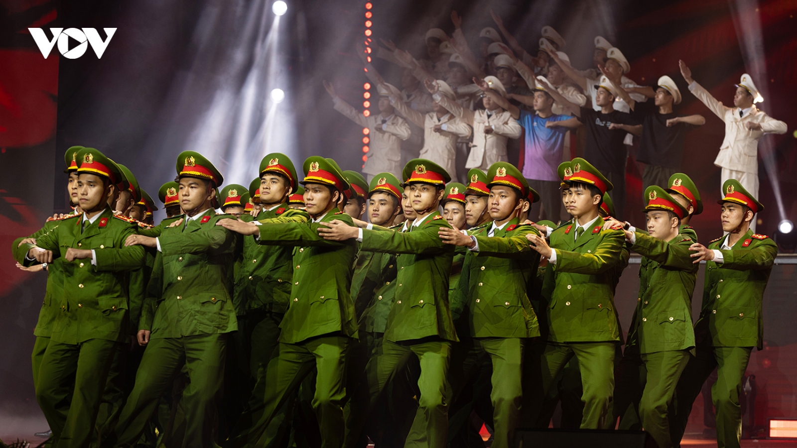 “80 năm - Vinh quang Công an nhân dân”: Khúc tráng ca trên sân khấu nghệ thuật