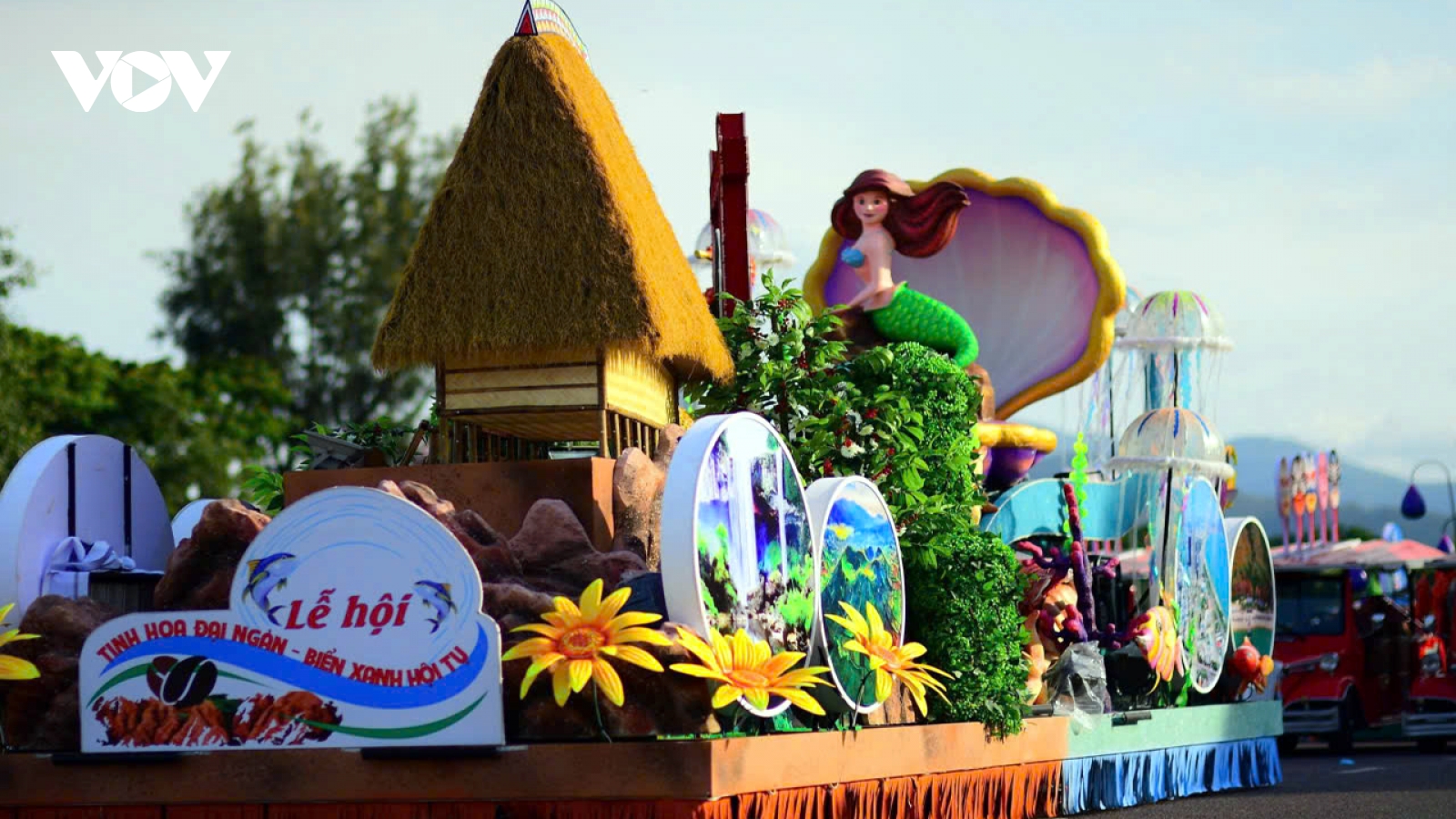 Khai mạc Lễ hội đường phố “Sắc màu biển cả” năm 2025 ở Gia Lai