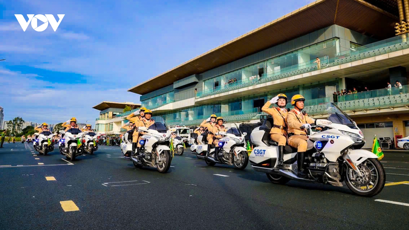 Phân luồng giao thông cửa ngõ ra vào Hà Nội dịp 2/9