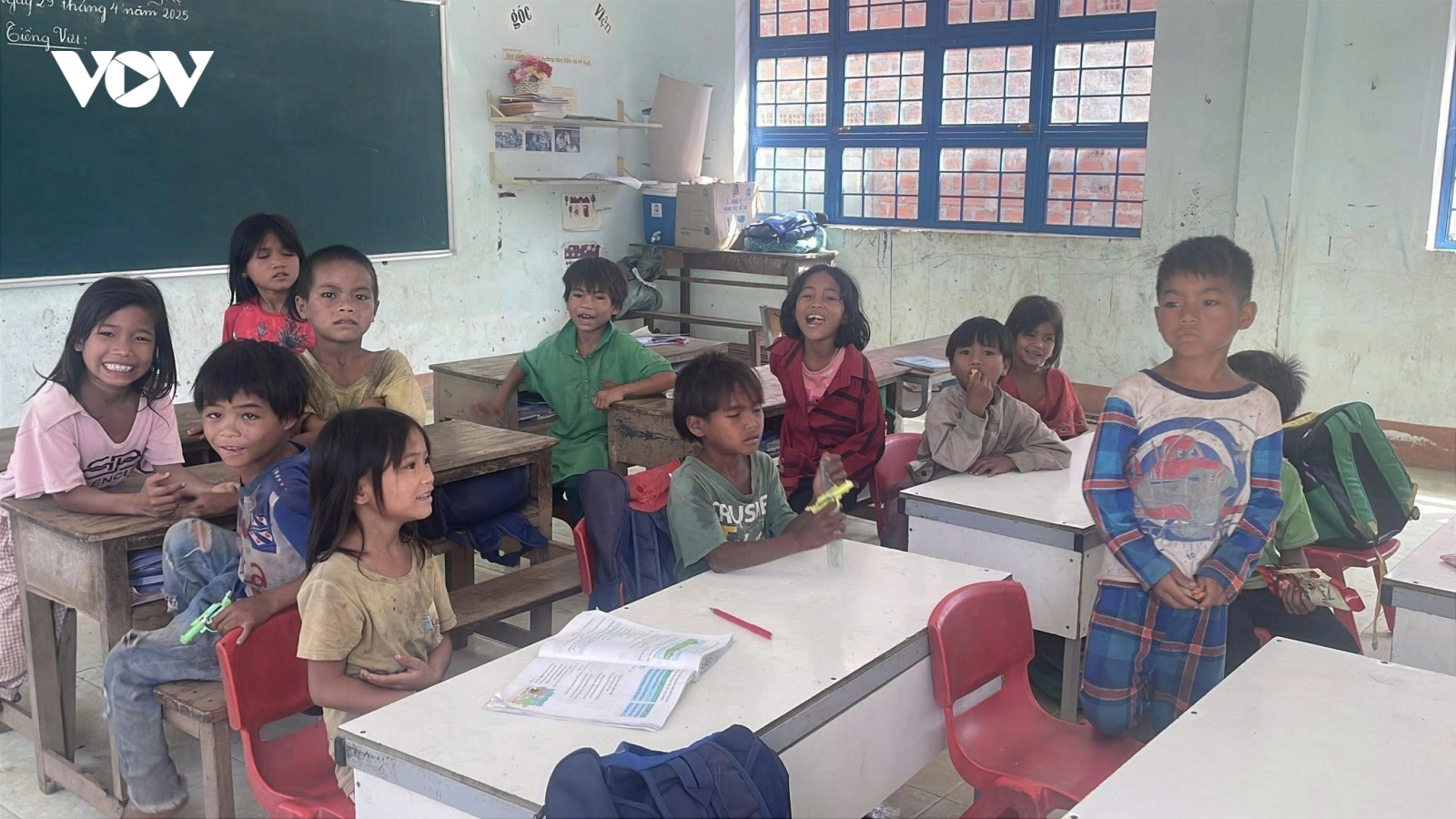 Từng bước đưa tiếng Anh trở thành ngôn ngữ thứ hai trong nhà trường