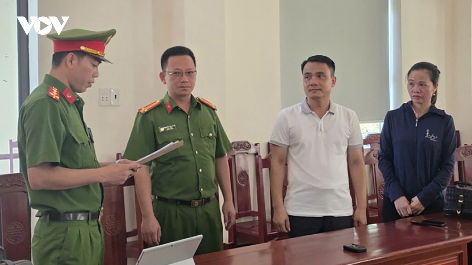 Bắt nguyên hiệu trưởng nâng khống điểm thi ở Thanh Hoá