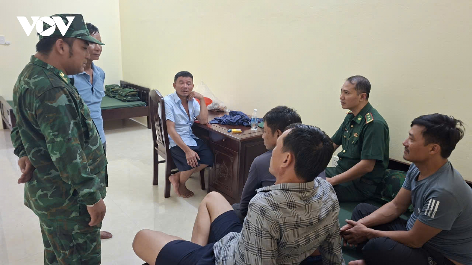 10 ngư dân gặp nạn trên biển Cô Tô (Quảng Ninh) được cứu kịp thời