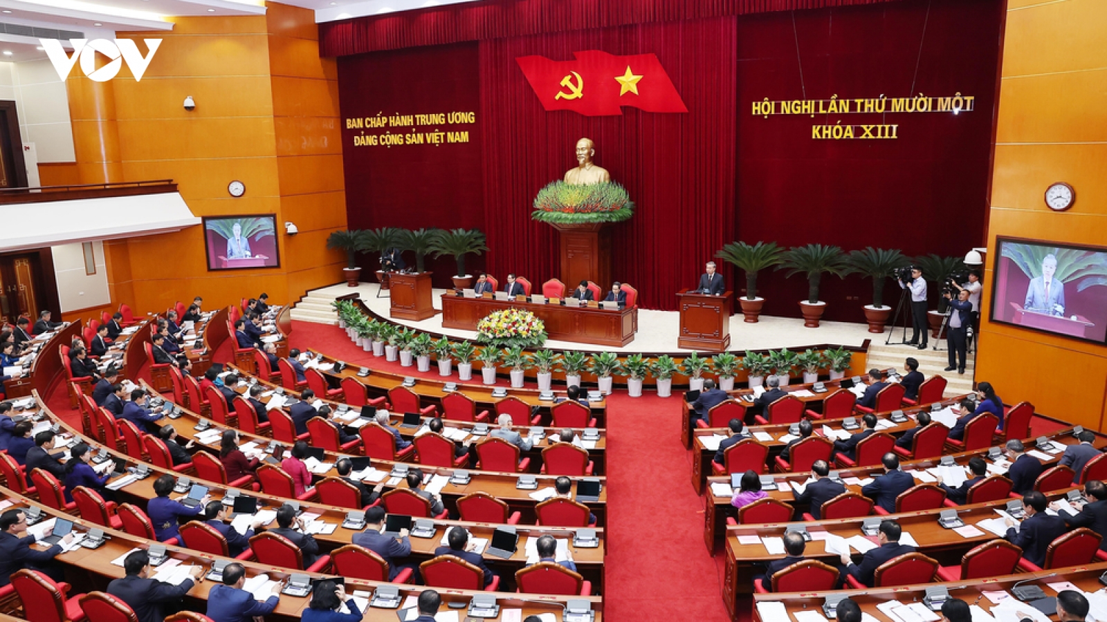 Kết luận 183 của Bộ Chính trị, Ban Bí thư về triển khai chính quyền 2 cấp