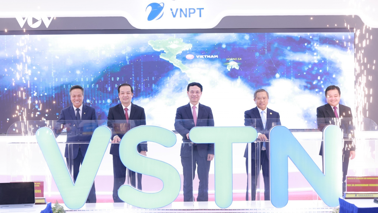 VNPT tiên phong làm chủ hạ tầng kết nối từ mặt đất đến không gian