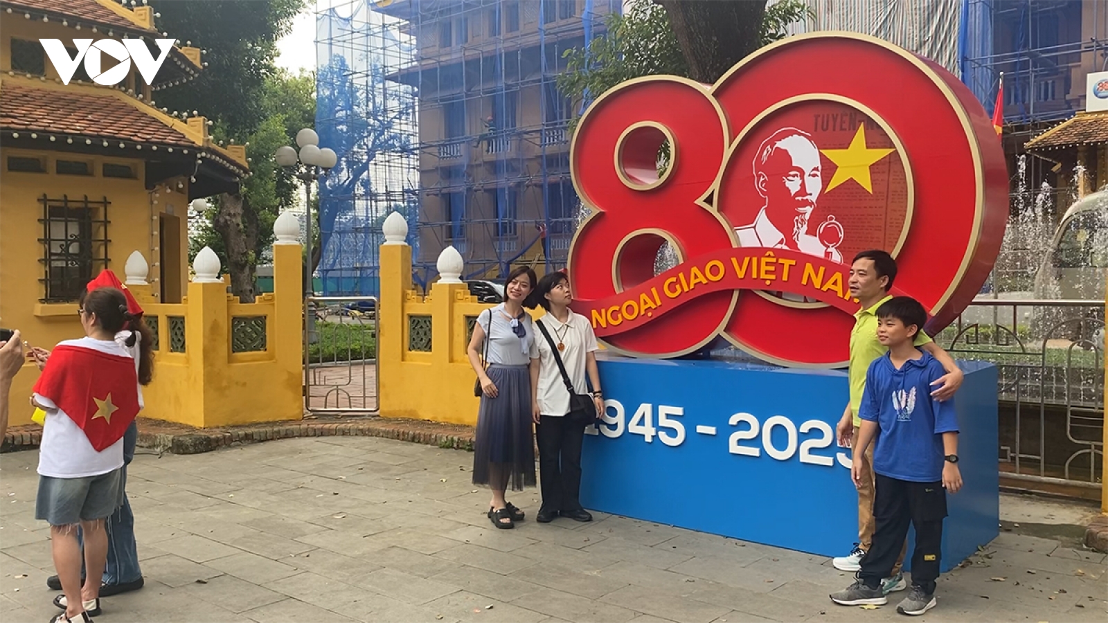 Không khí chuẩn bị hối hả, đảm bảo nhân dân có một Đại lễ an toàn, lành mạnh