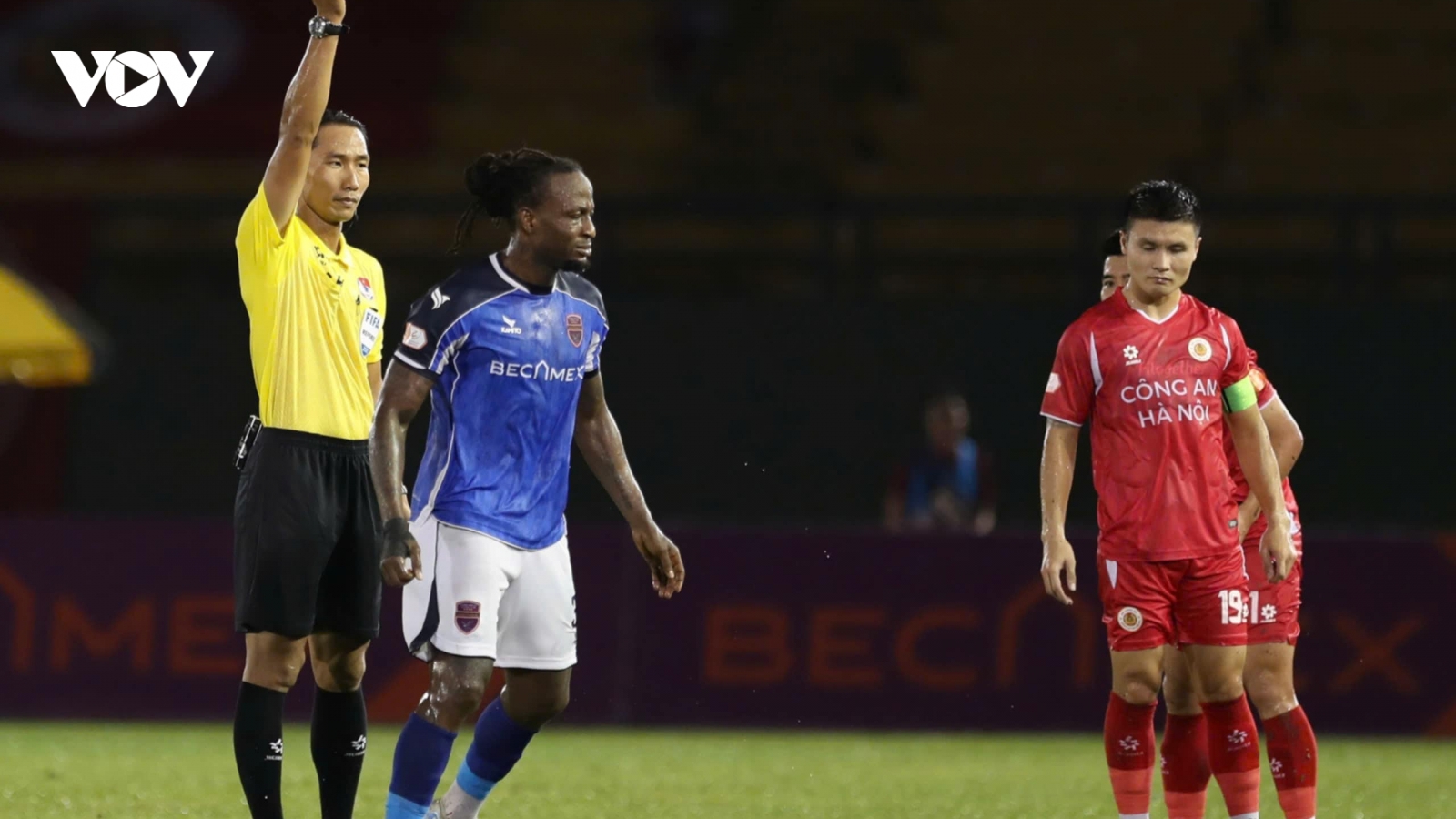 Cầu thủ nhập tịch kỳ cựu bị treo giò ở vòng 3 V-League 2025/2026