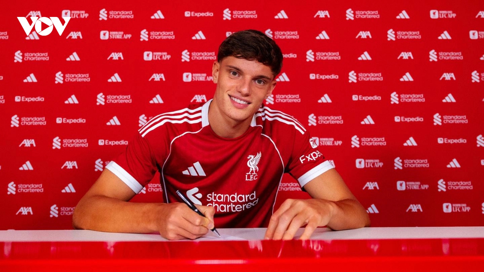 Chuyển nhượng 16/8: Liverpool ra mắt tân binh ngày khai mạc Ngoại hạng Anh
