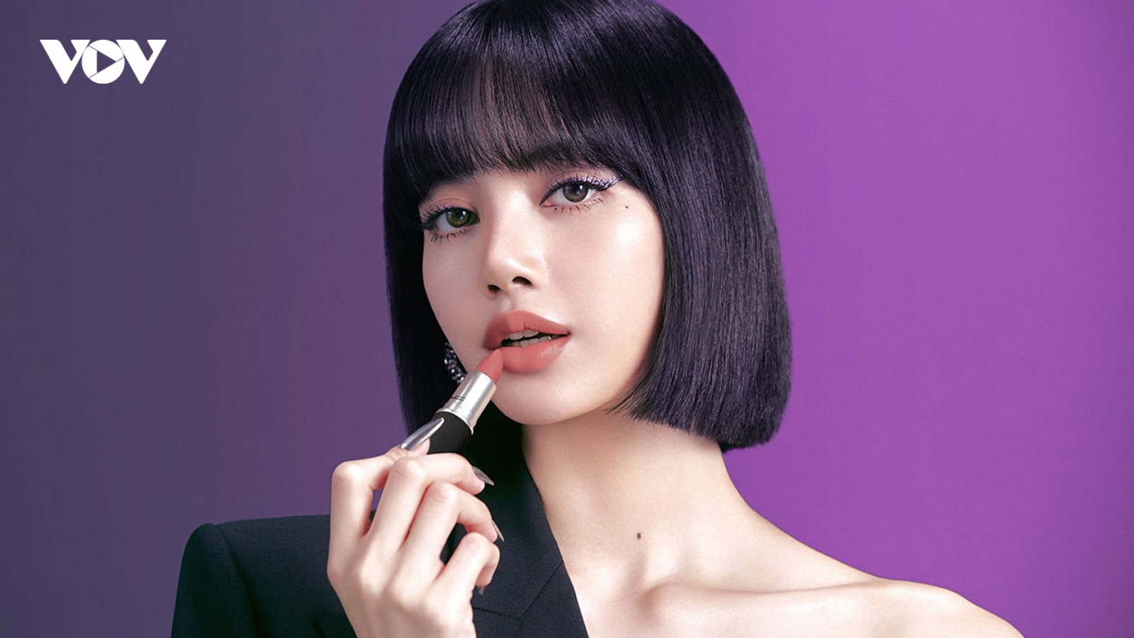 Jennie kiếm gần 13 tỷ, Lisa thu về 15,5 tỷ đồng cho mỗi bài đăng Instagram