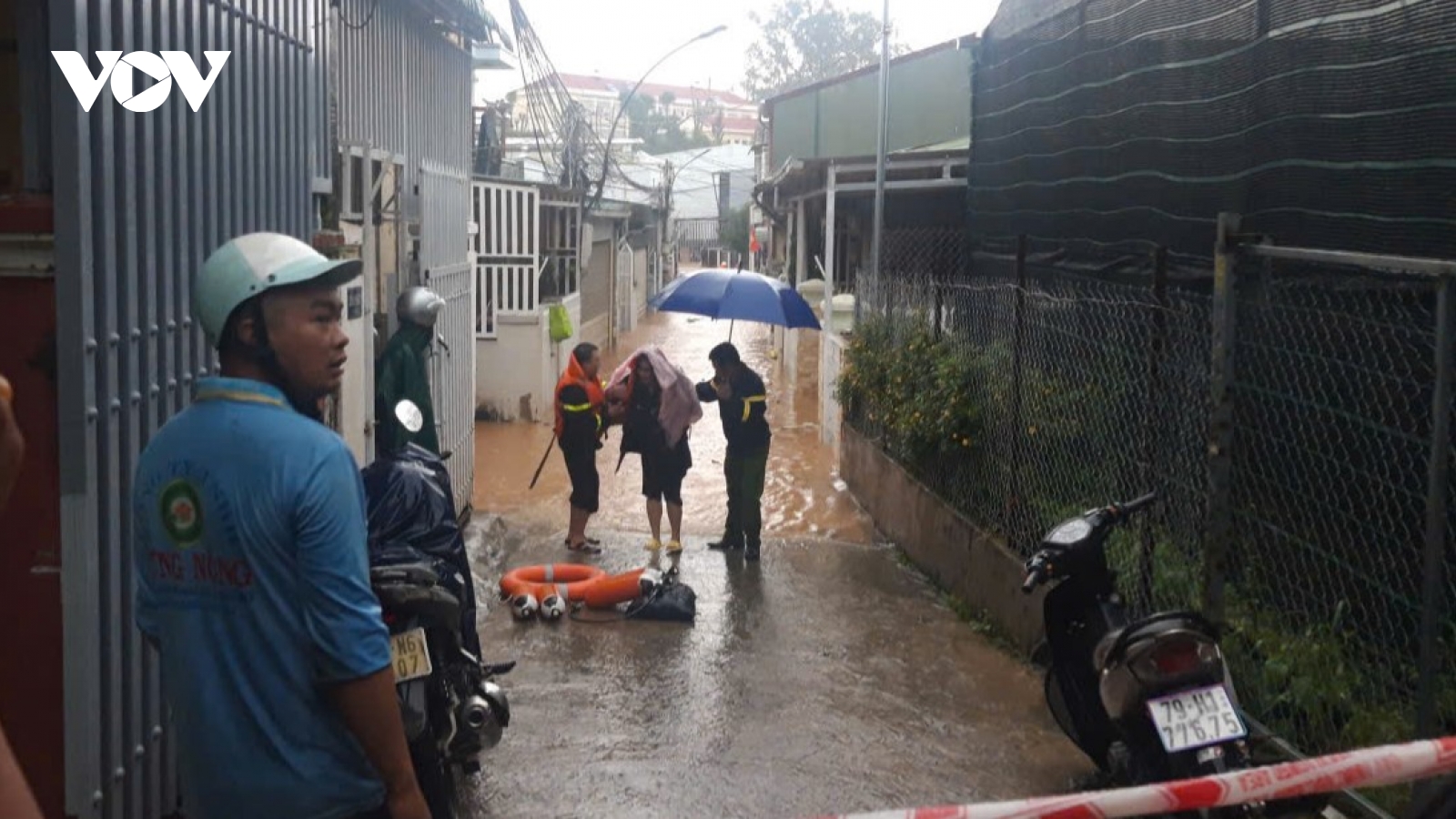 Sạt lở khiến 2 du khách tử vong ở quán cà phê tại Đà Lạt