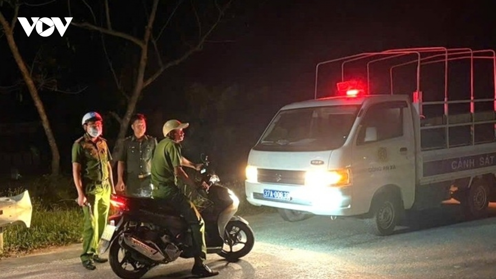 Huy động cả trăm người truy bắt phạm nhân trốn trại ở Nghệ An