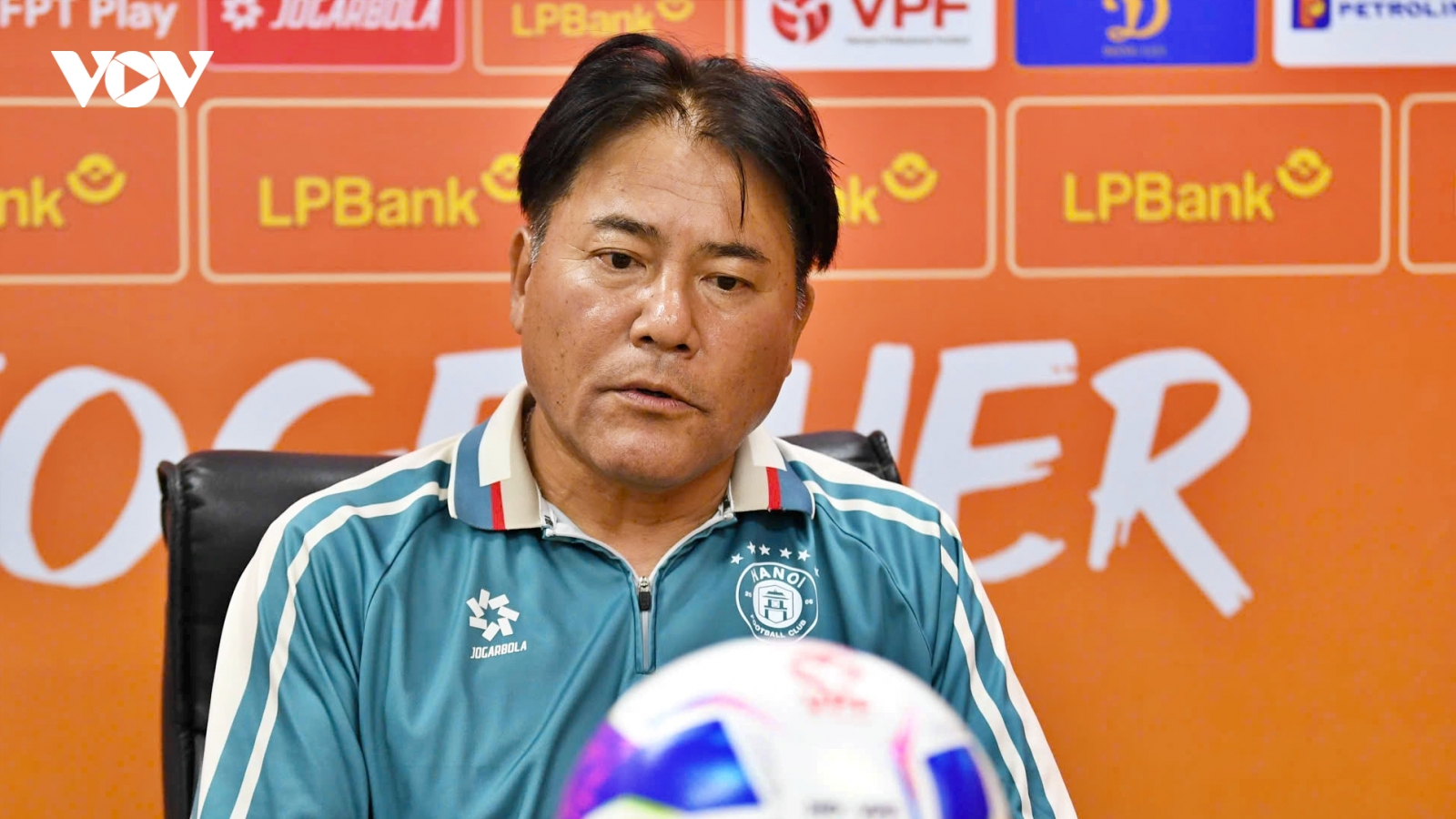 HLV Makoto lý giải nguyên nhân Hà Nội FC thua đậm CAHN
