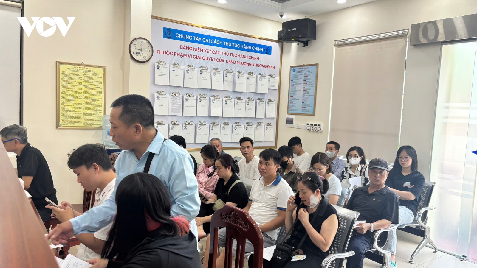 Một tháng vận hành chính quyền 2 cấp: Người dân nói gì?