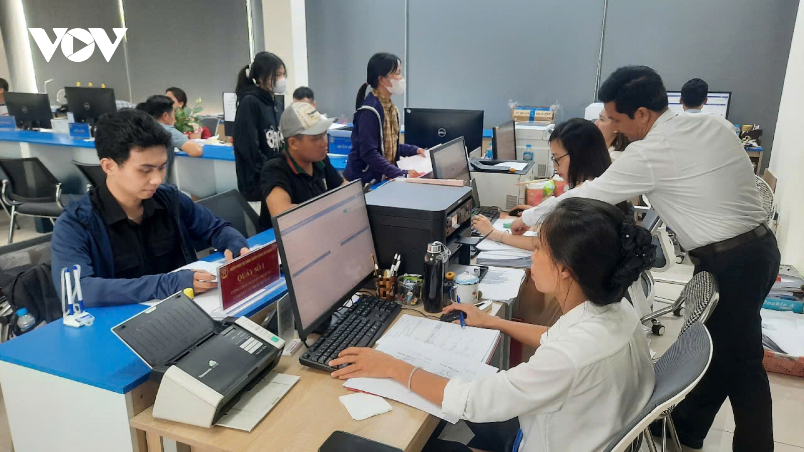 Chuyển đổi số - cầu nối chính quyền địa phương 2 cấp ở Hà Nội