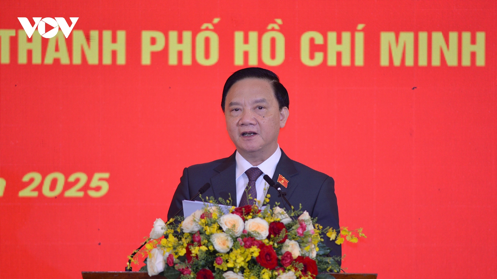 "Không để công việc dở dang cho khóa sau"