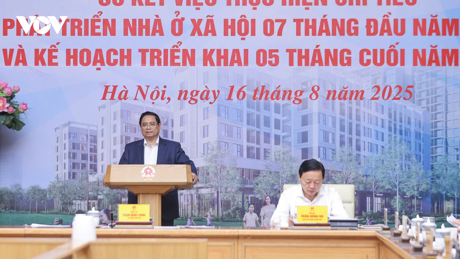 Thủ tướng: Nỗ lực hoàn thành 100 nghìn căn nhà ở xã hội trong năm 2025
