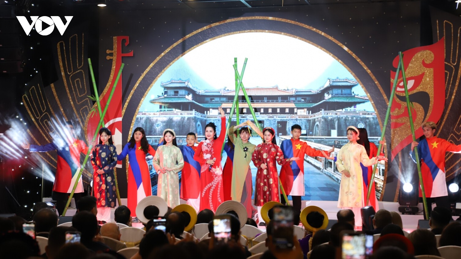 Lan tỏa văn hóa Việt qua Chương trình nghệ thuật truyền thống toàn châu Âu lần 2