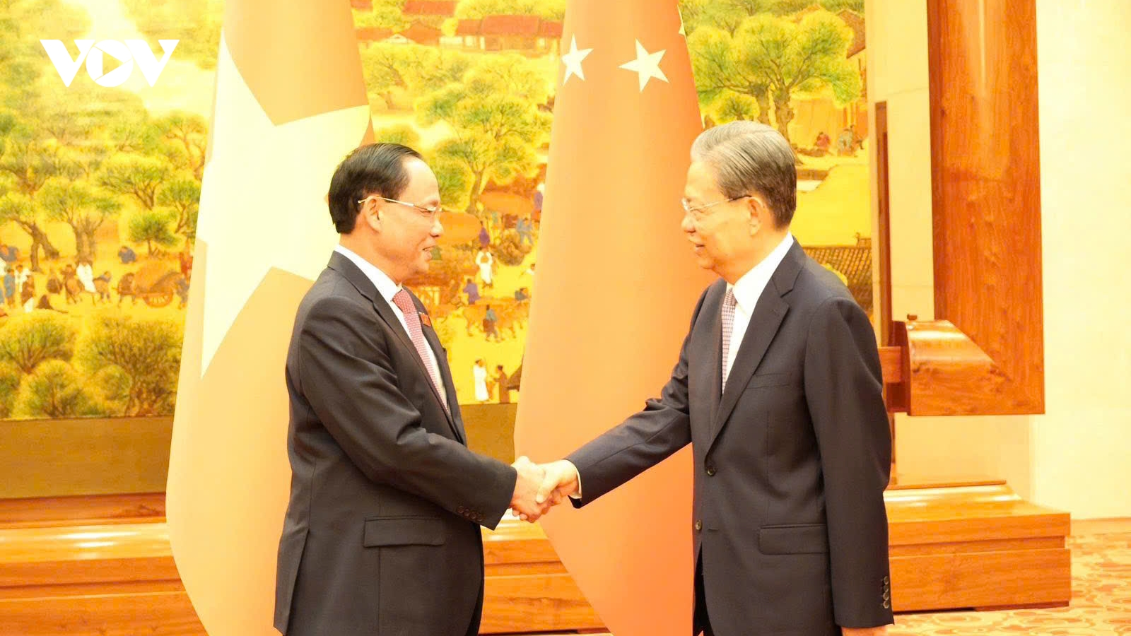 Phó Chủ tịch Quốc hội hội kiến Ủy viên trưởng Nhân đại toàn quốc Trung Quốc