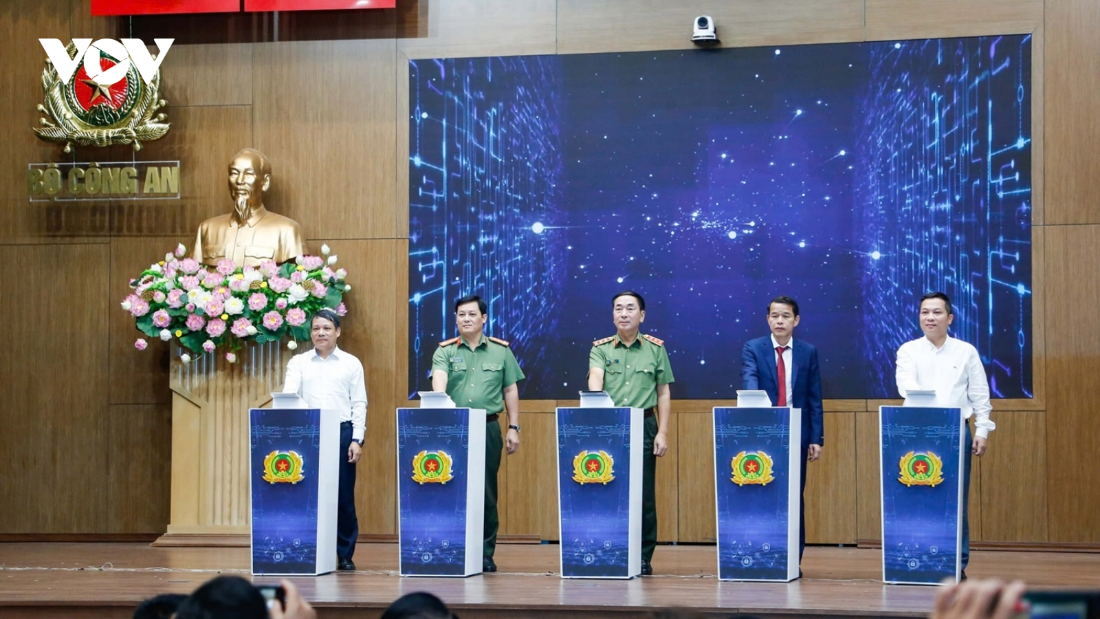 Ra mắt giao diện mới Cổng thông tin điện tử Bộ Công an, tăng tương tác với người dân