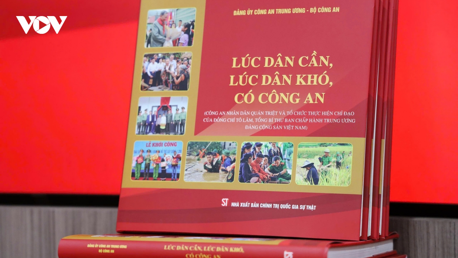 Cuốn sách “Lúc dân cần, lúc dân khó, có công an”: Khắc sâu hình ảnh lực lượng công an