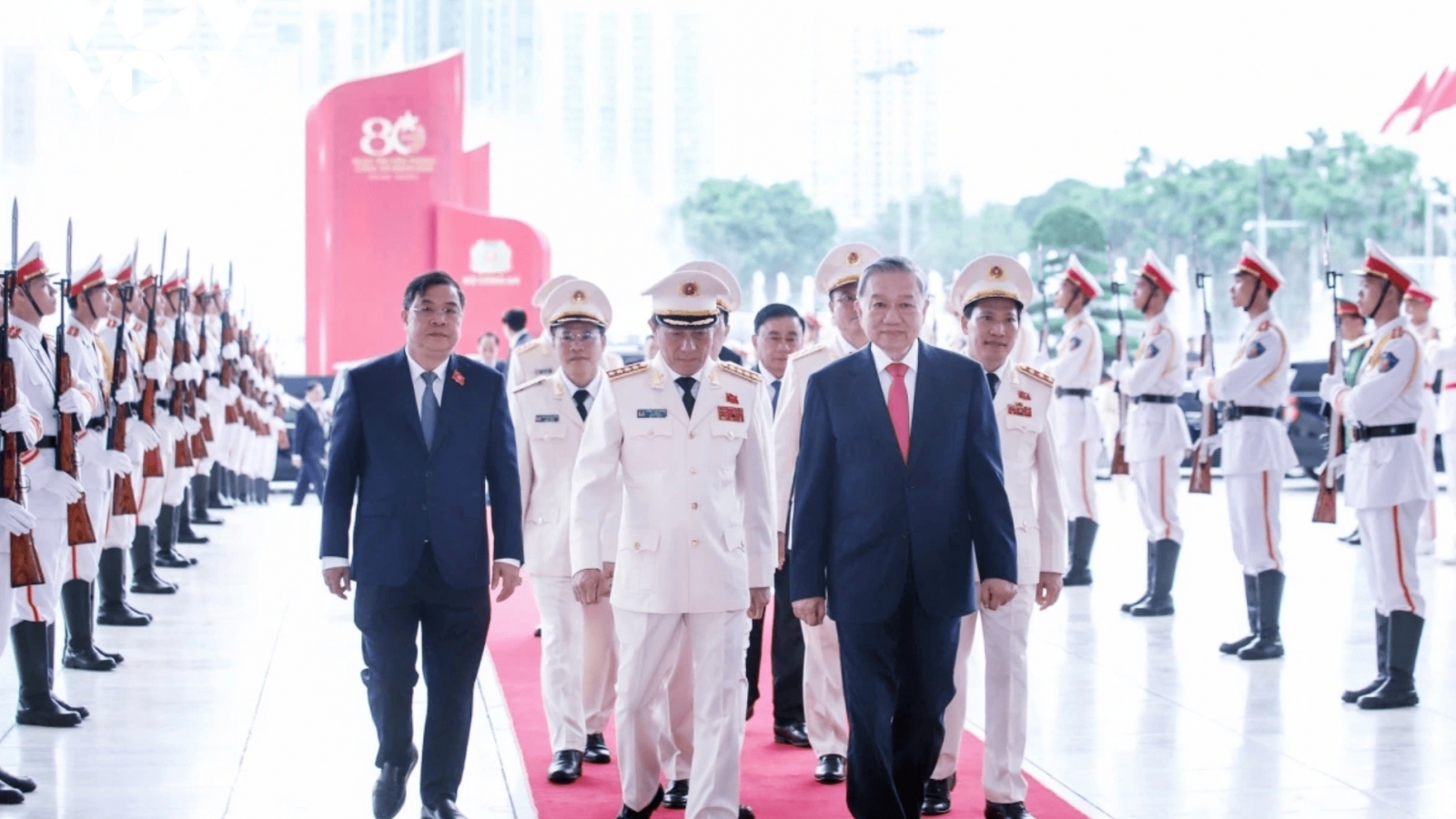 Party and State leaders attend ceremony marking 80th anniversary of People’s Public Security