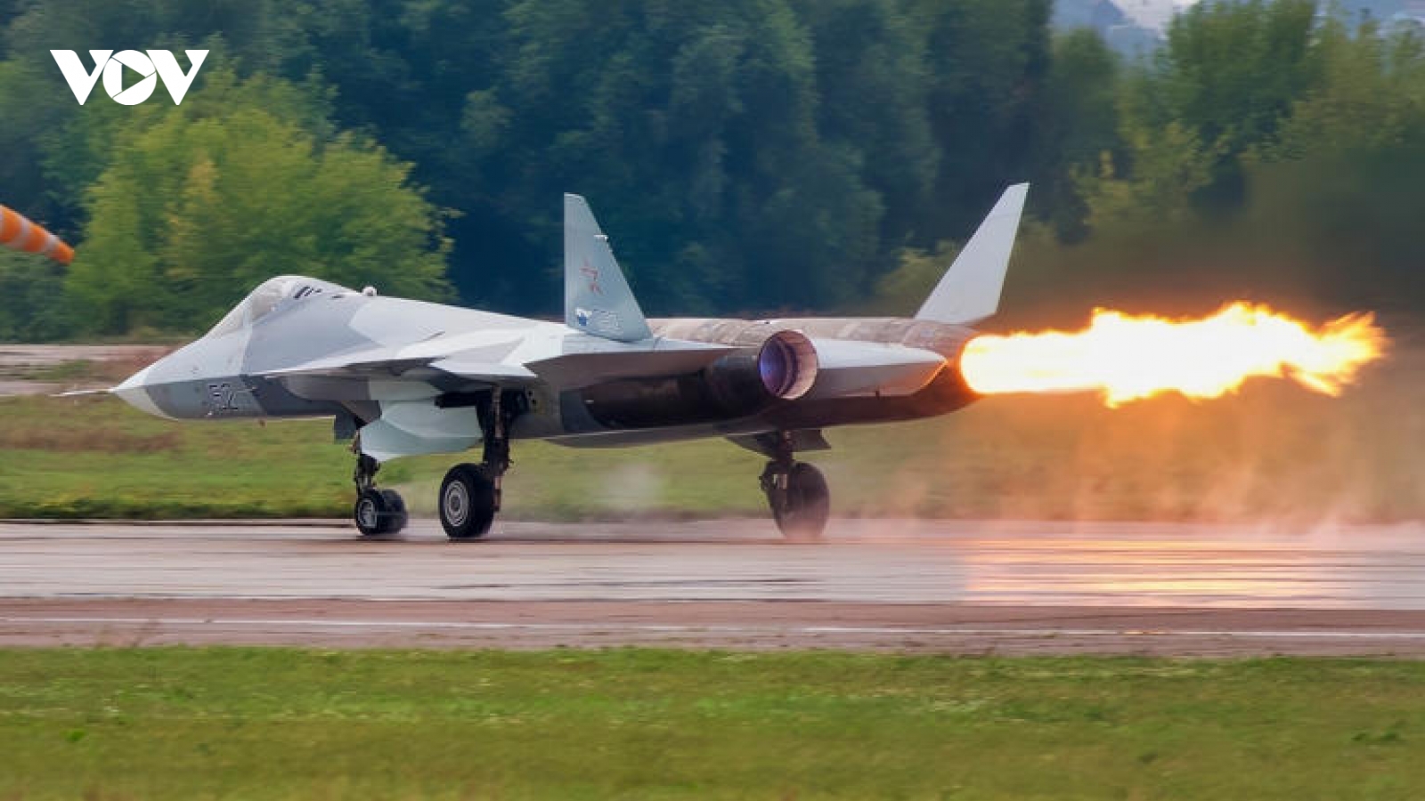 Toàn bộ phi đội Su-57 rầm rộ xuất trận, Ukraine thành “bãi thử” công nghệ Nga?