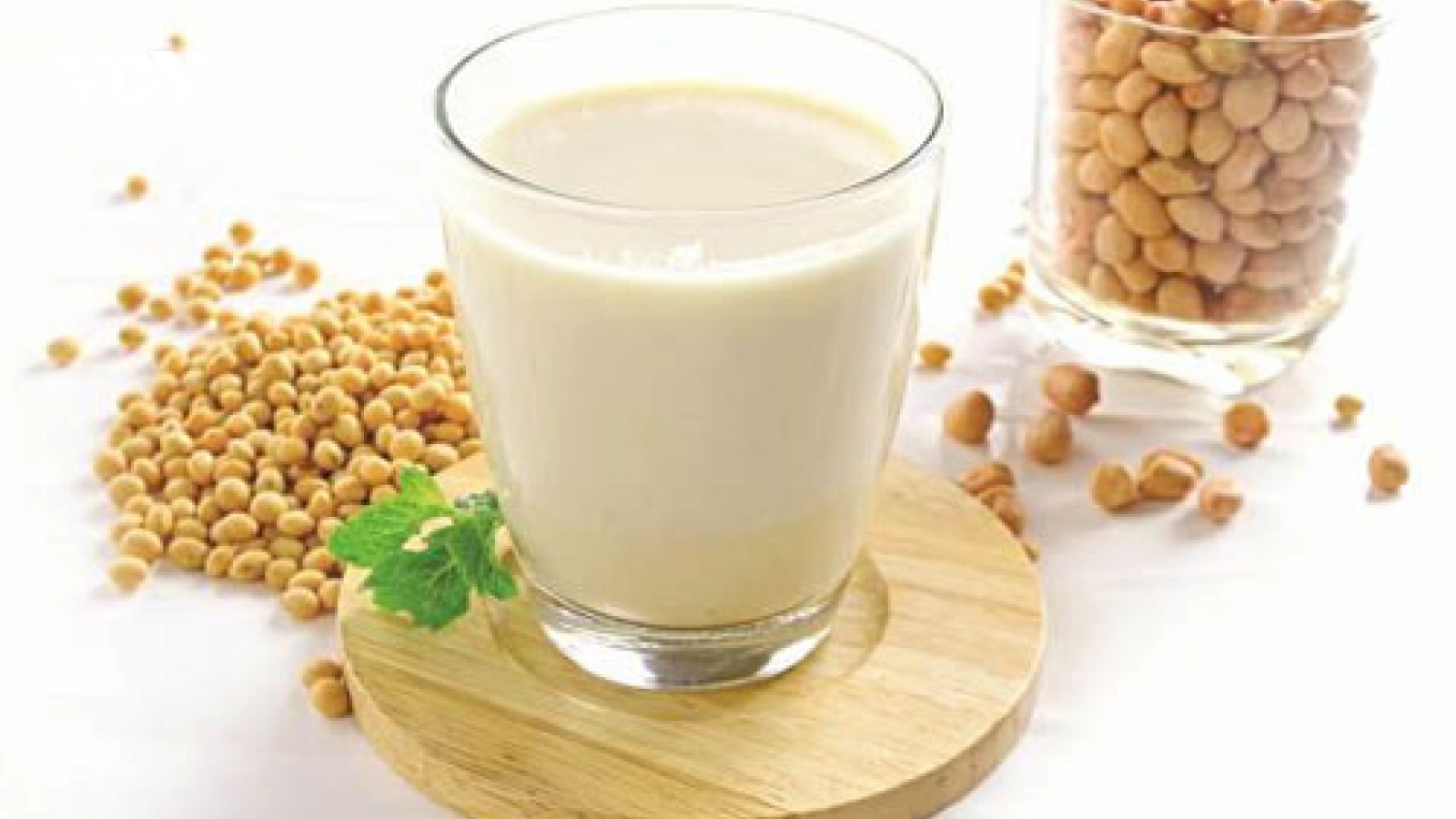Nam giới uống sữa đậu nành có gây vô sinh?