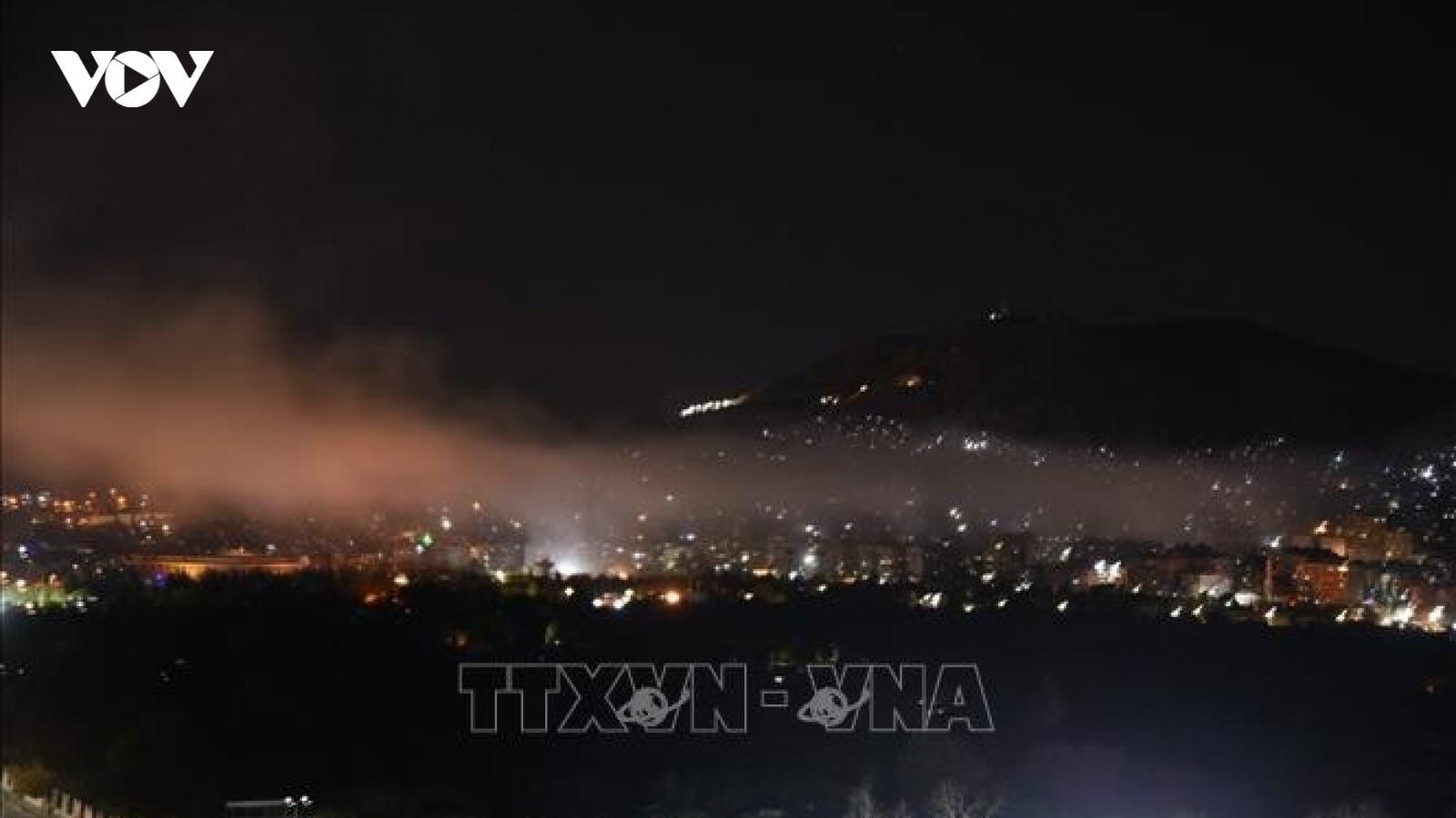 Israel tiến hành nhiều cuộc không kích vào Syria