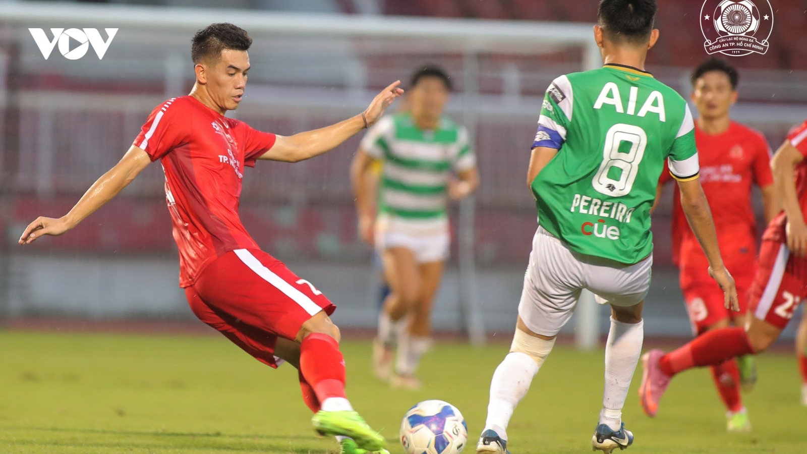 Tiến Linh ghi bàn giúp Công an TP.HCM thắng đội bóng Singapore