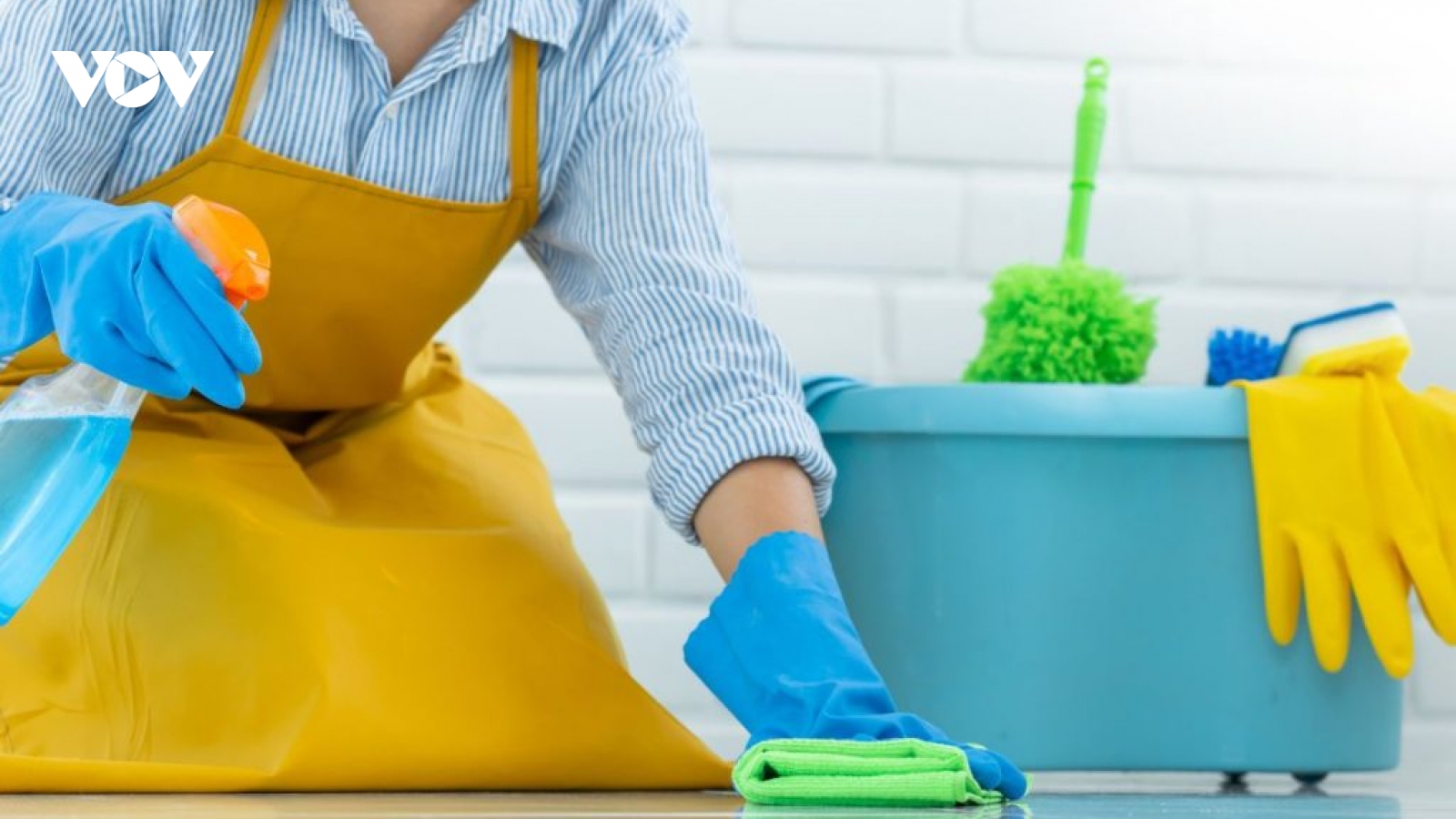 Chồng chết đã 12 năm, tôi có nên nhận lời khi hàng xóm muốn "về chung nhà"?