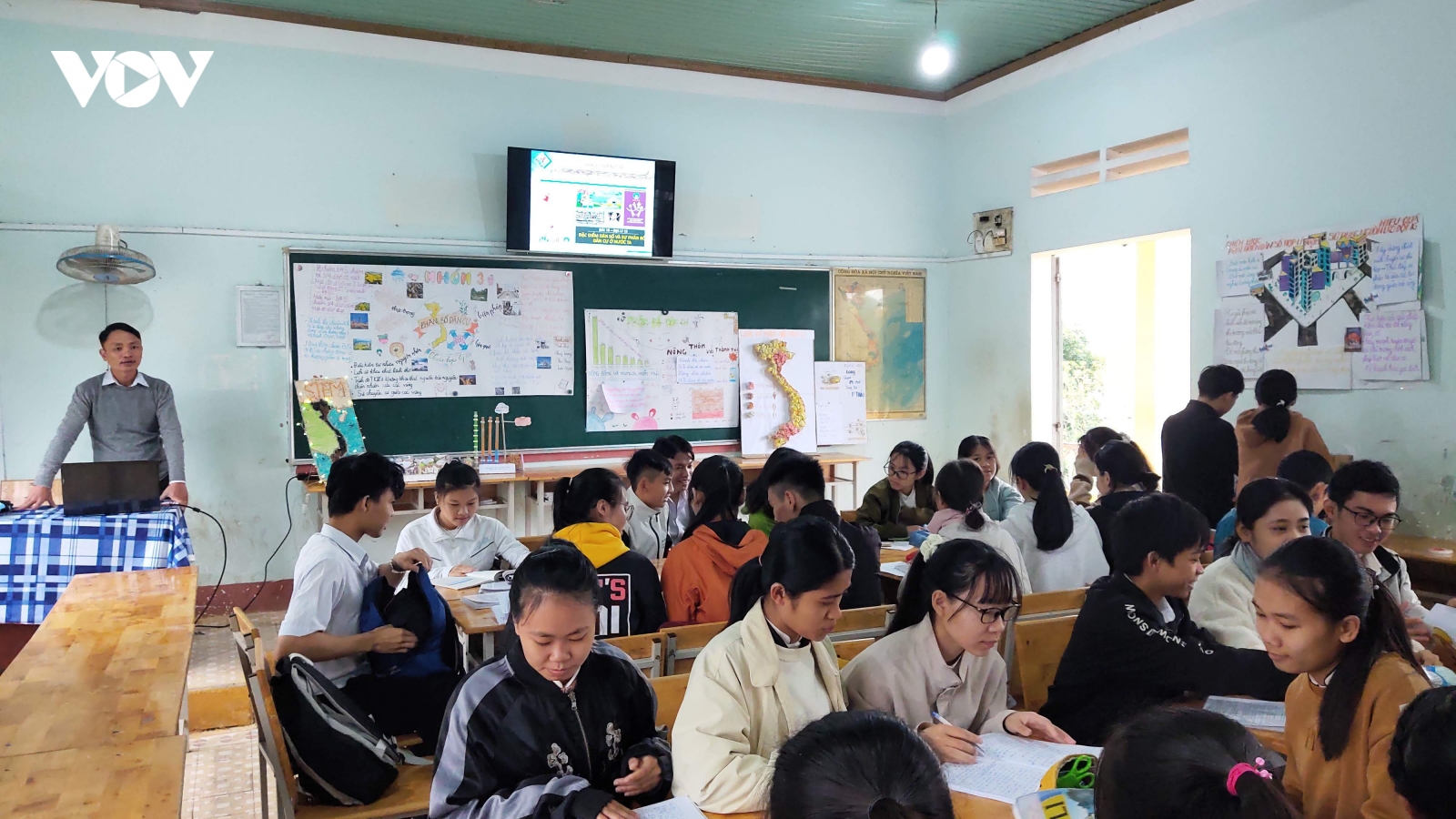 Bộ GD-ĐT lấy ý kiến góp ý chỉnh sửa chương trình một số môn học