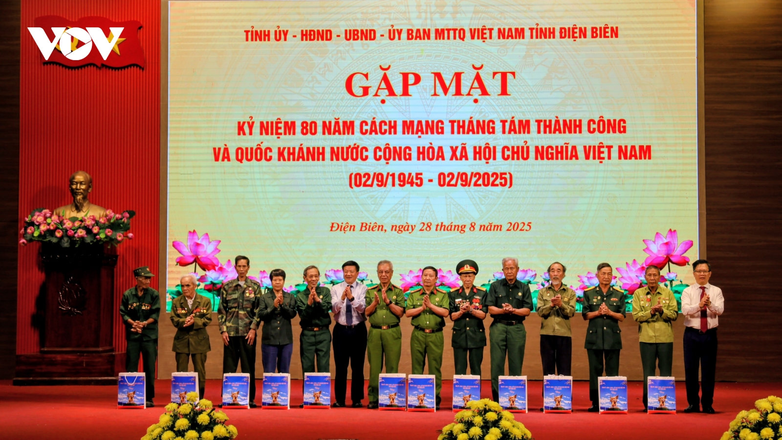 Nhiều tỉnh thành kỷ niệm 80 năm Cách mạng Tháng Tám và Quốc khánh 2/9