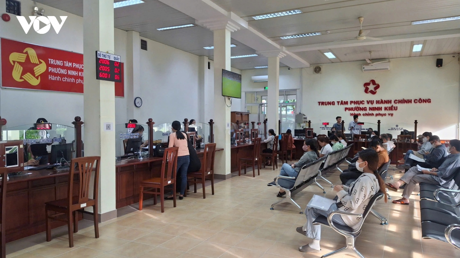Cắt giảm, đơn giản hóa TTHC, điều kiện kinh doanh bảo đảm thông suốt, hiệu quả