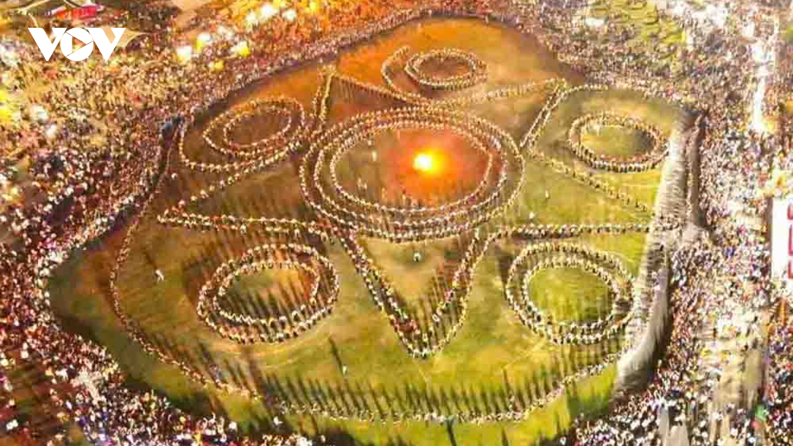 Vòng đại xòe hơn 2.500 người sẽ là điểm nhấn trong ngày Tết Độc lập ở Lai Châu