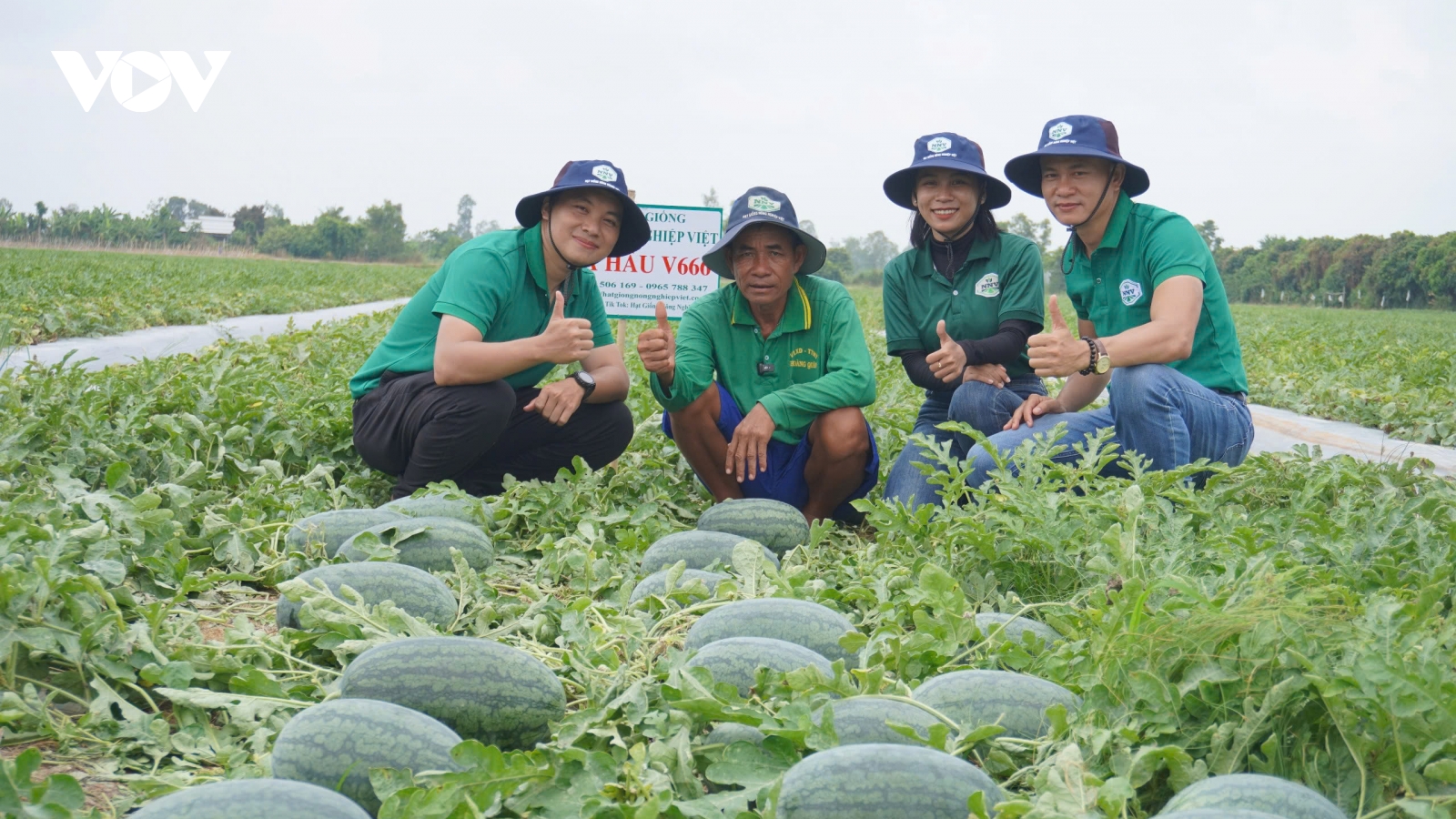 Phó Chủ tịch Quốc hội Lê Minh Hoan dự hội nghị góp ý định hướng phát triển Đồng Tháp